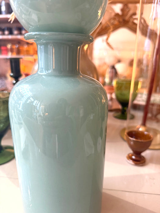 Bouteille Aîko décorative en verre Matcha à bouchon oversize