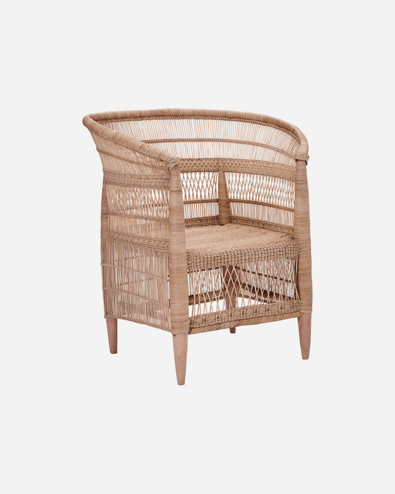 Chaise en rotin avec accoudoir