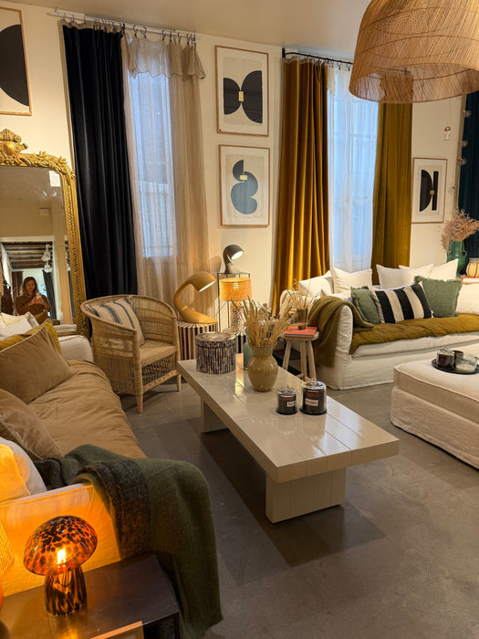 Table basse en bois laqué vert de gris