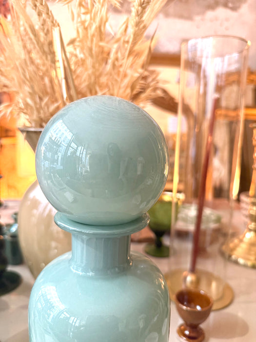 Bouteille Aîko décorative en verre Matcha à bouchon oversize