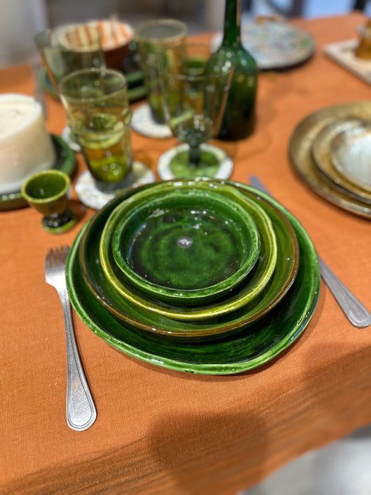 Assiette Verte forme irrégulière - 4 tailles disponibles