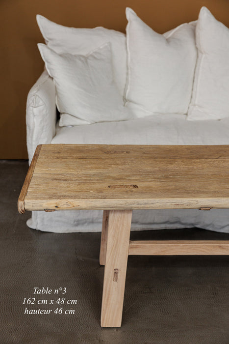 Table basse en bois d'orme recyclé - pièces uniques