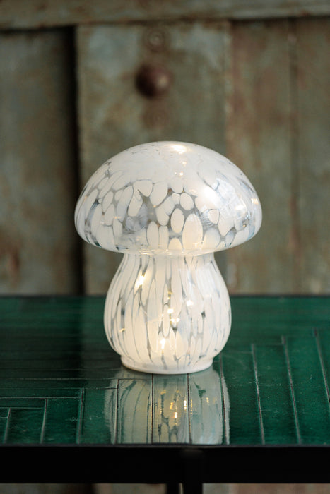 Lampe champignon tacheté blanche à piles