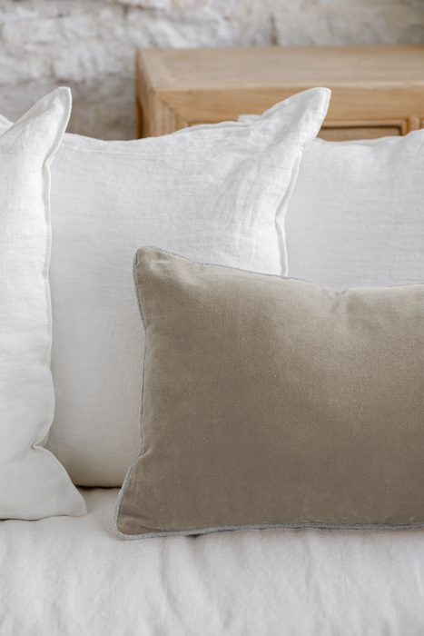 Coussin rectangulaire en velours bourdon naturel - plusieurs couleurs disponibles