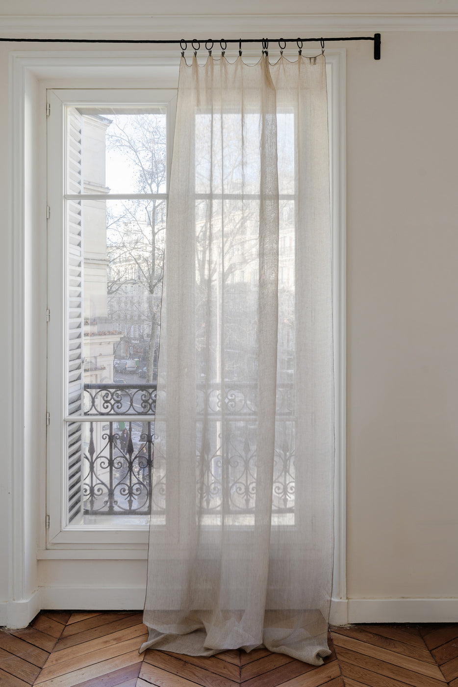 Rideau voilage en lin - 2 couleurs disponibles — La Maison Pigalle