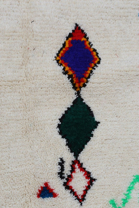 Tapis Azilal #8 écru en laine à motifs colorés - 180x122 cm