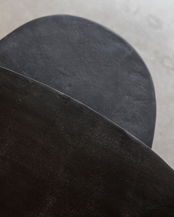 Table basse noir en métal